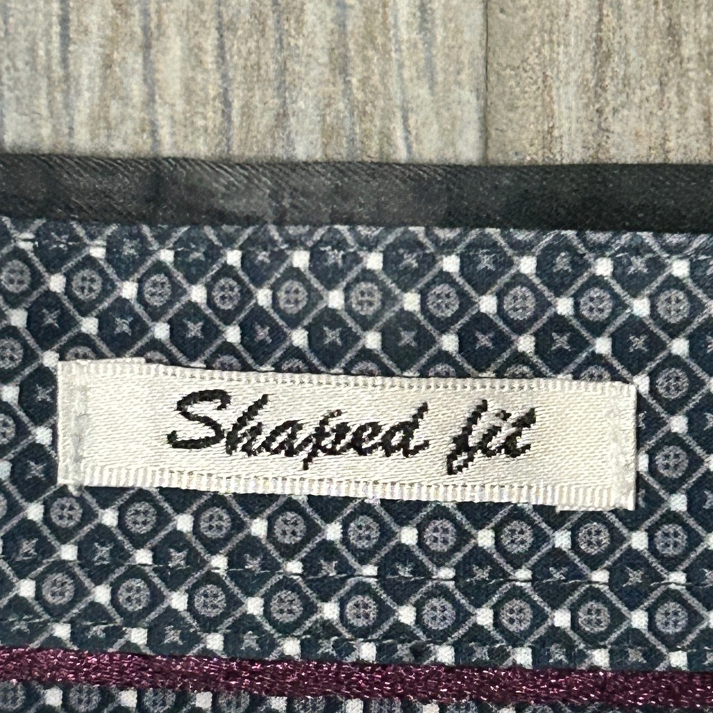 LIKE NEW! Men's Bugatchi Gray/Black Button Down - LARGE - Picture 7 of 8